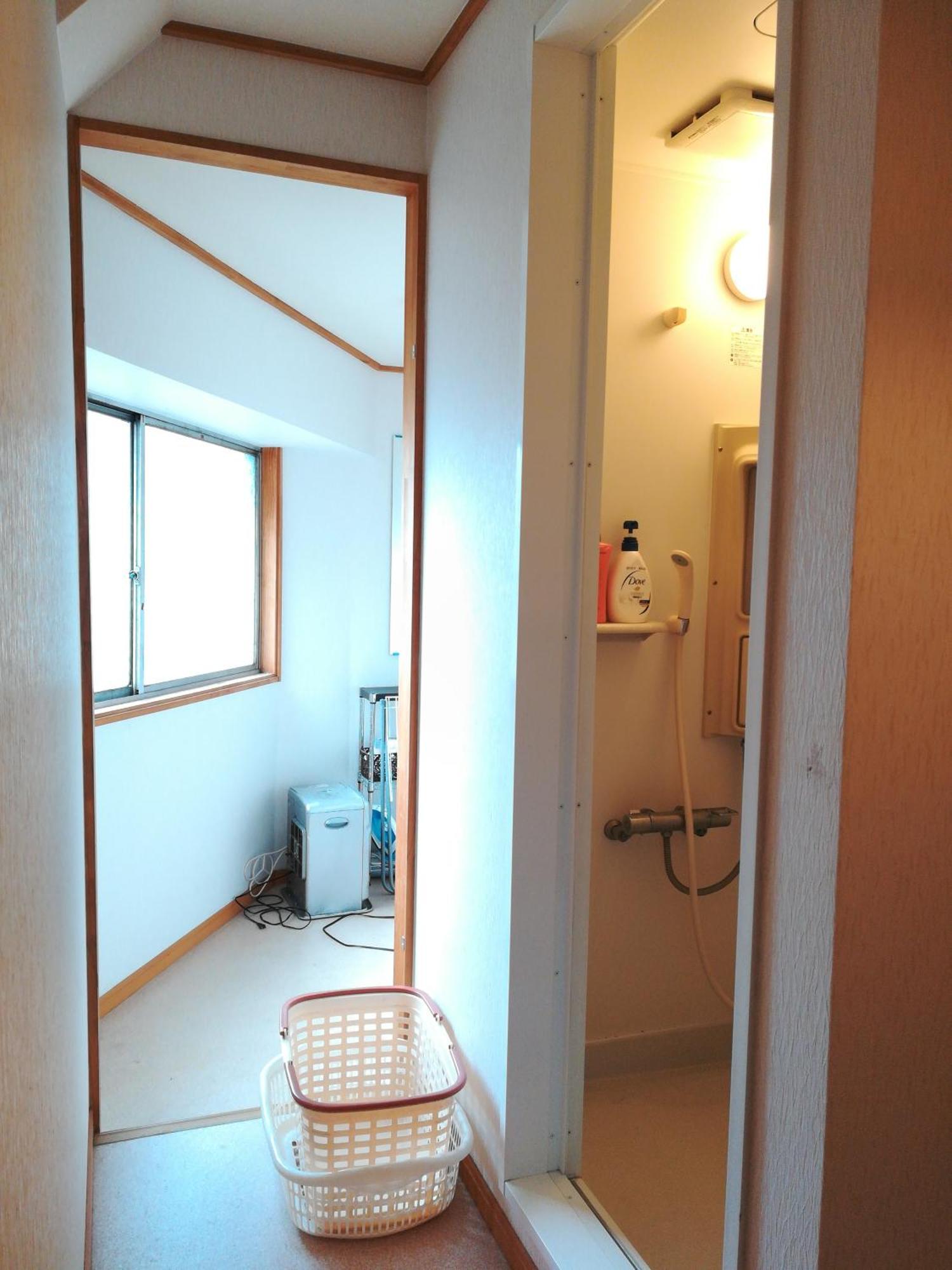 Guesthouse Oasis Osaka Esterno foto